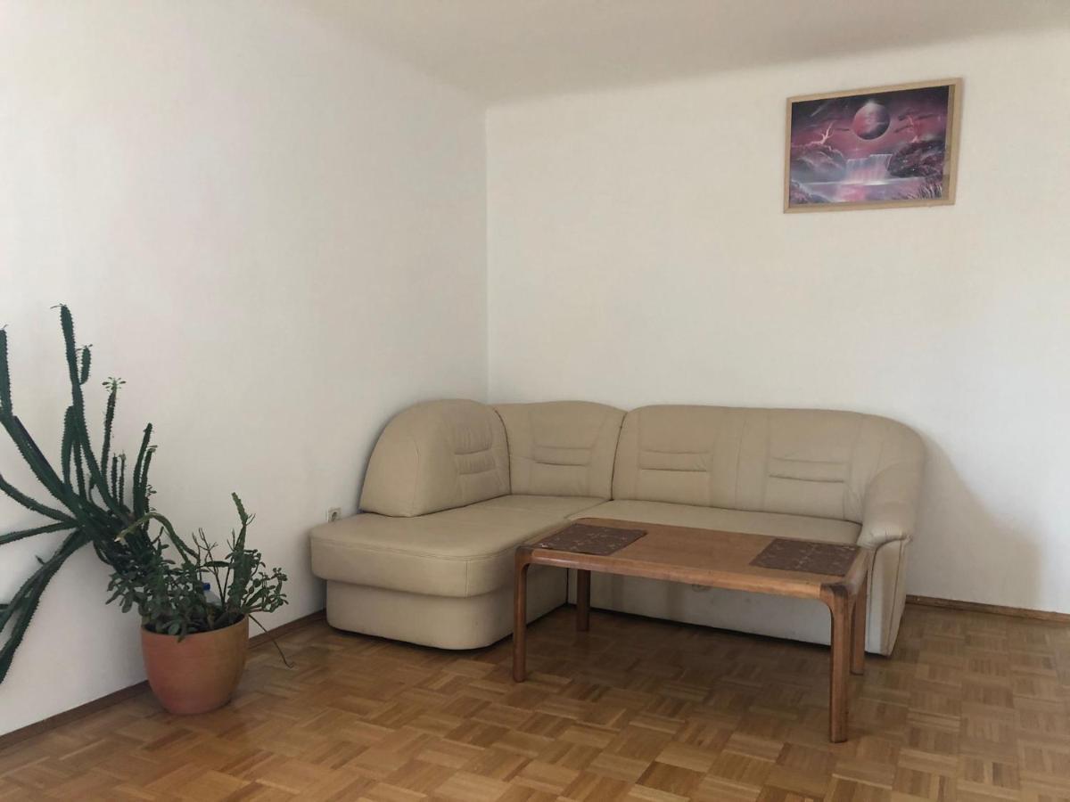 A Private Room In A Shared Apartment Vienna Exterior photo
